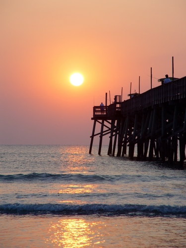 Free Picture: Photo of fishing at the Daytona Beach Sunglow Pier at sunrise.