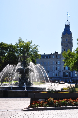 Free Picture: Photo of Tourny fountain in front of the Parliament building in Quebec City.