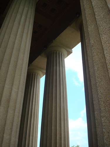 Free Picture: Photo of the columns at the Nashville Parthenon, Tennessee.